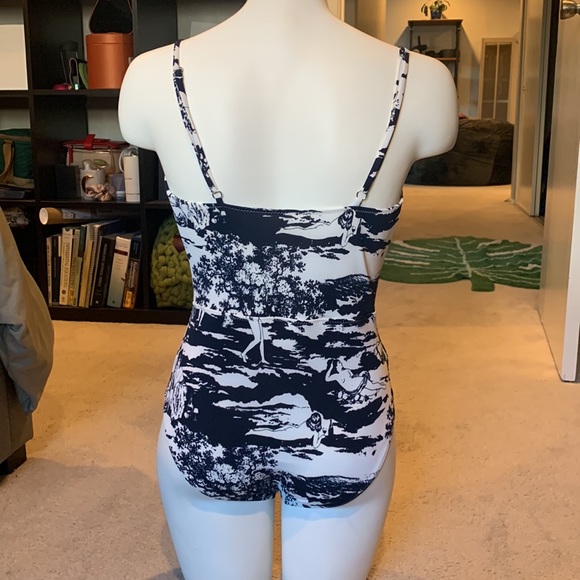 Reformation Naked Lunch One Piece - Picture 2 of 3